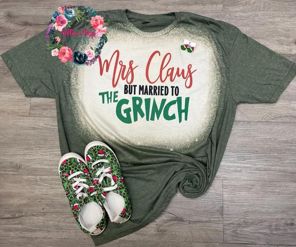 Mrs Clause but married to the grinch - BLEACHED
