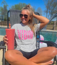 Load image into Gallery viewer, Vibin&#39; Tee
