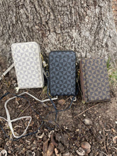 Load image into Gallery viewer, Checkered Cross Body Purse
